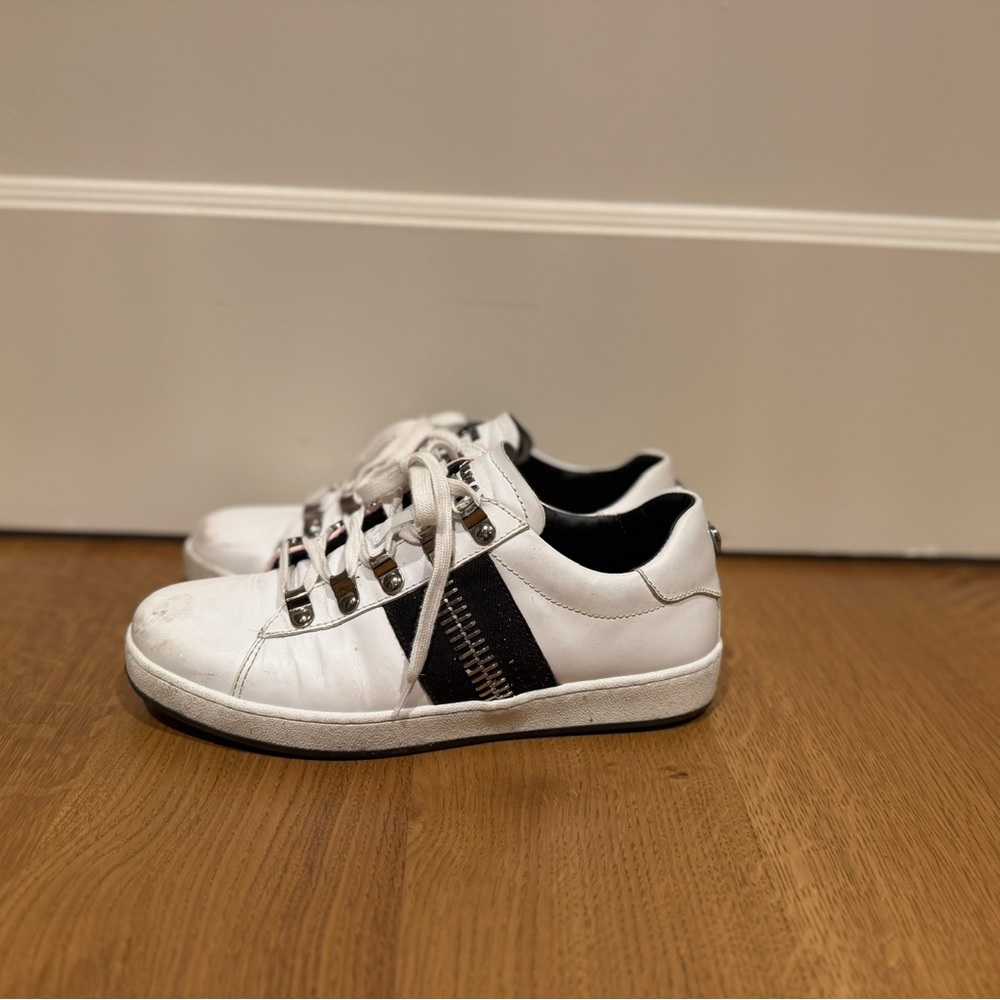 Balmain White and Black Leather Low-Top Sneakers